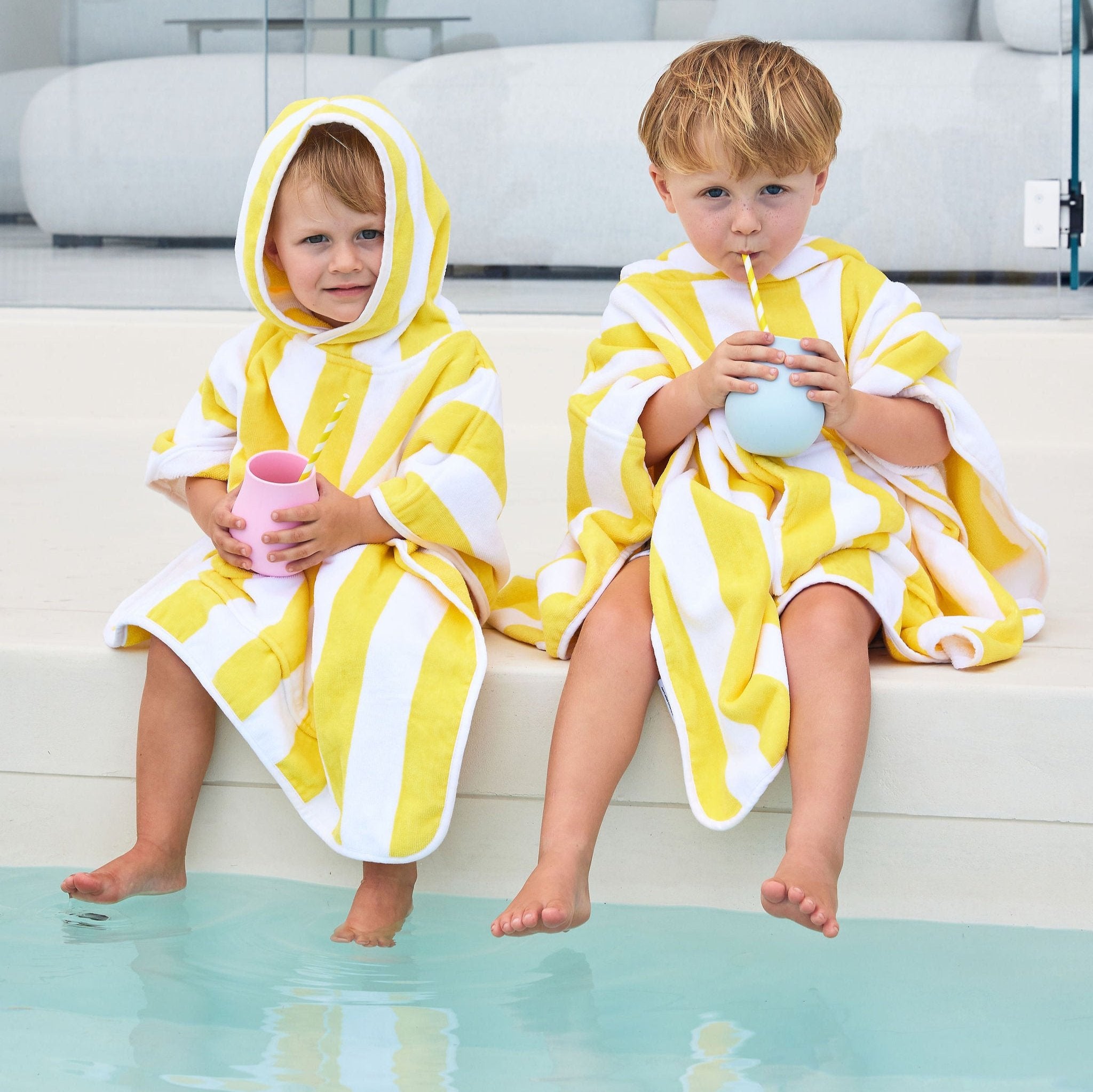 Burleigh Bambino Poncho STYLD.